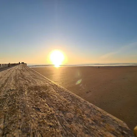 4 Couchages, Saint-jean-de-monts, Balcon, Parking, A 2 Pas De L'ocean - Fr-1-224c-194 Apartment *