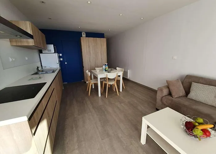 4 Couchages, Saint-jean-de-monts, Balcon, Parking, A 2 Pas De L'ocean - Fr-1-224c-194 *