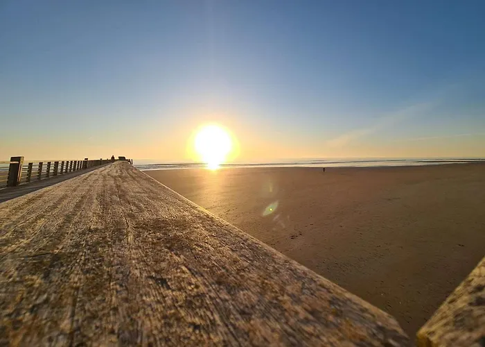 4 Couchages, Saint-jean-de-monts, Balcon, Parking, A 2 Pas De L'ocean - Fr-1-224c-194 Apartment *